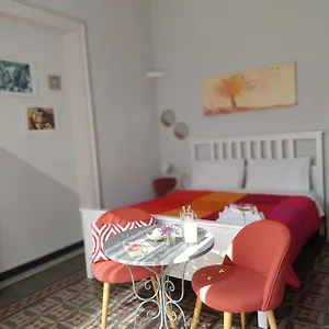 Bed, Book & Breakfast Landolina 3*, Katanya İtalya